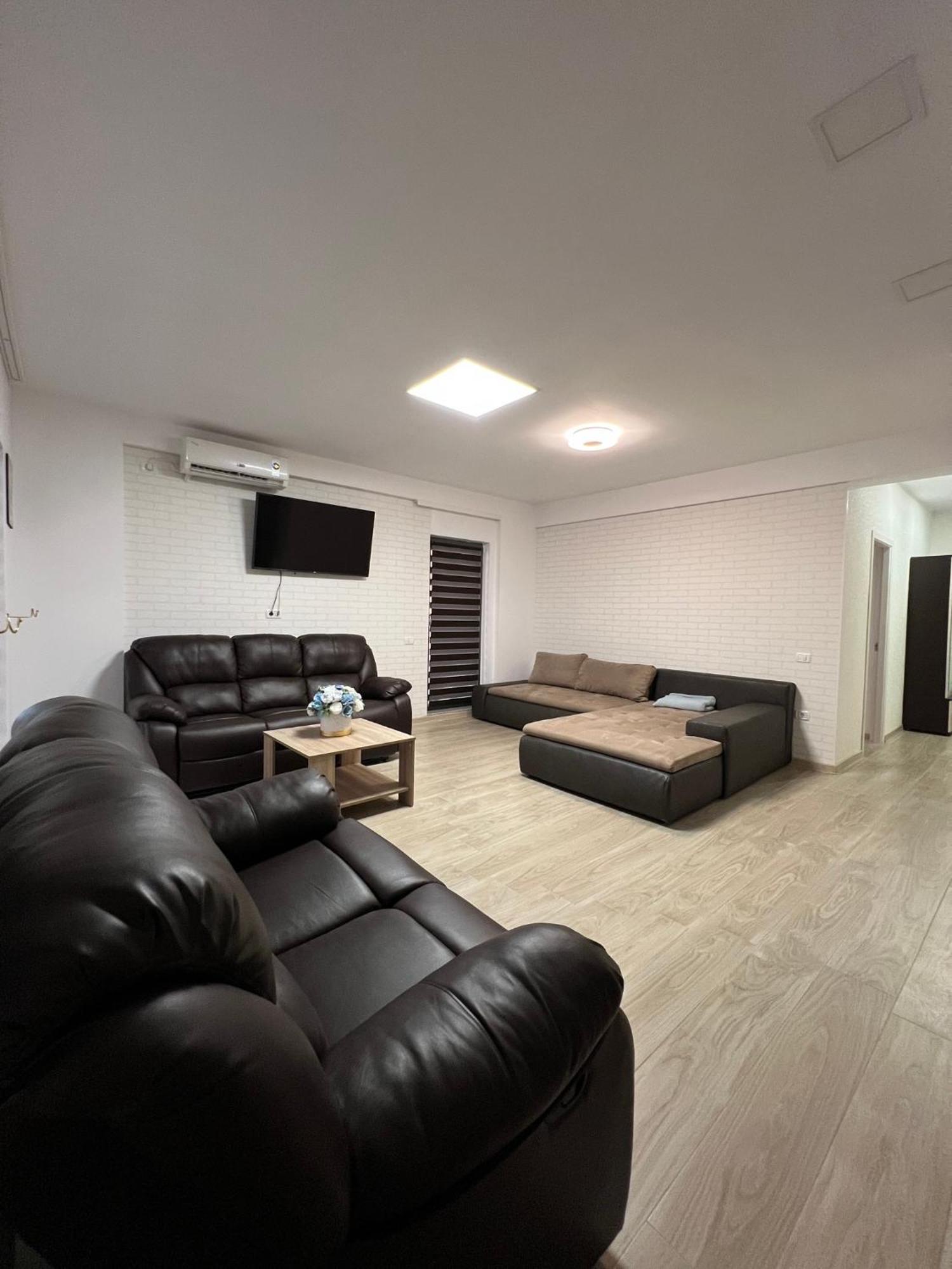 Aniversarium Grand Apartment 那沃达利 外观 照片